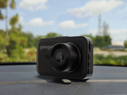 myGEKOgear Dashcam - Orbit D111 1080p HD 140 Degree Wide Angle G-Sensor 32GB MicroSD Included (support up to 64GB) - Black - product image 3 of 5