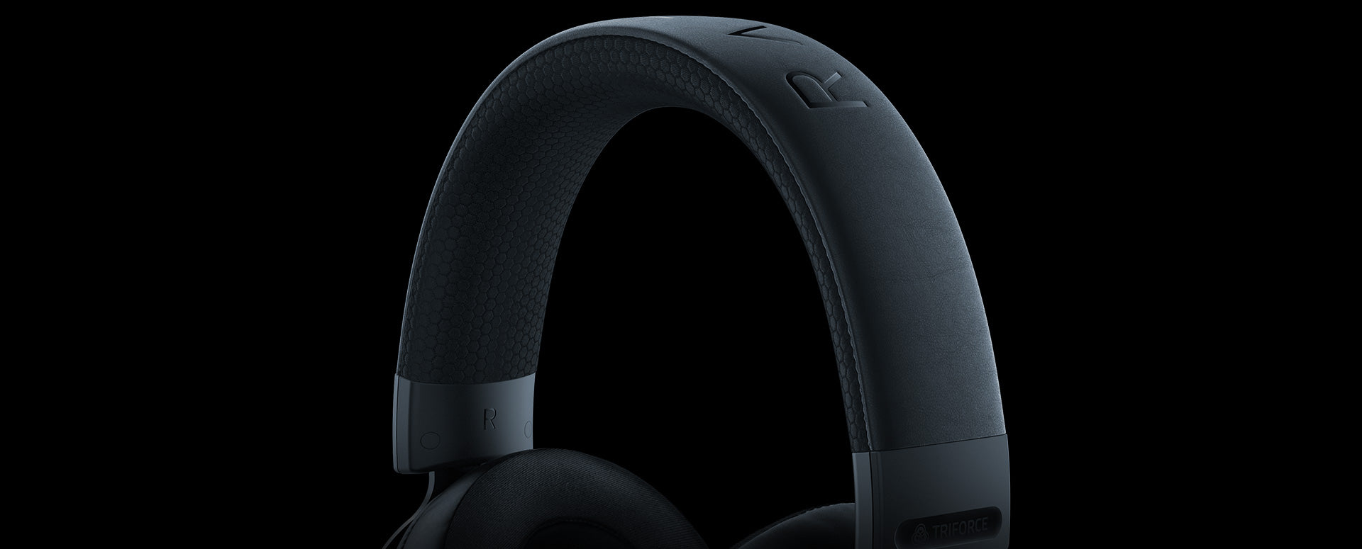 Razer Gaming Headset Wired Kraken V3 USB with Boom Mic Chroma RGB THX Spatial Audio Passive Noise Cancelling - Black - product image 3 of 5